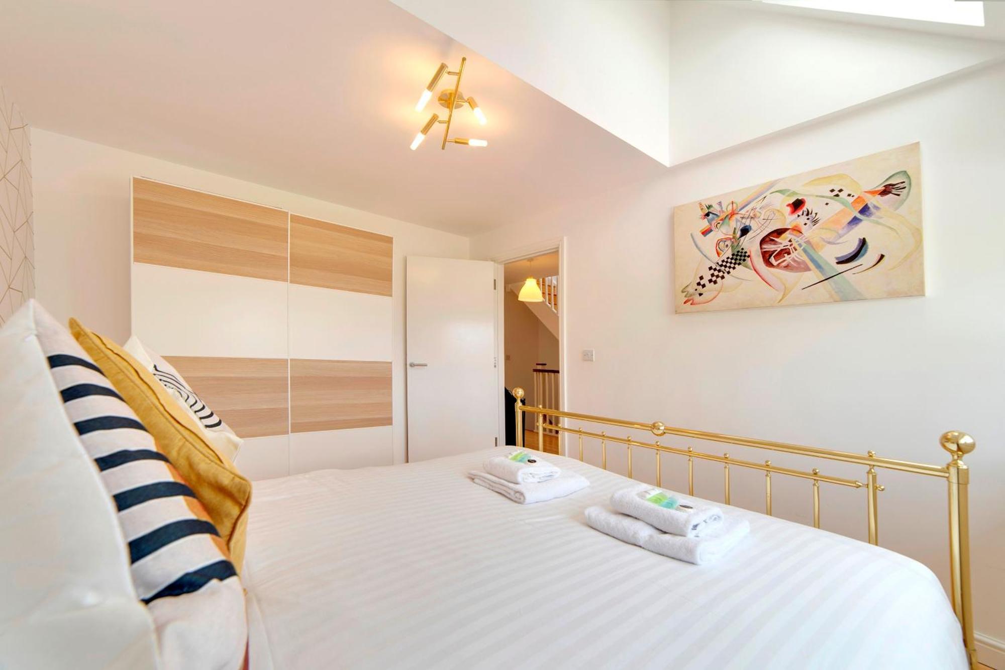 Pass The Keys 49 Byron Square Modern And Spacious 3 Bed Home With Free Parking Кембридж Экстерьер фото